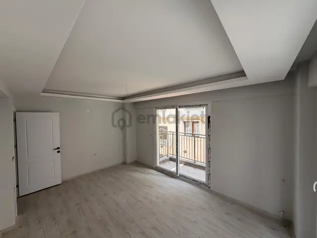 Acilll Konak Zafertepe Mah.de İzmirpark Avm Yakını 2+1 80m2 Ayrı Mutfak Arakat Asansörlü Sıfır Daire 2