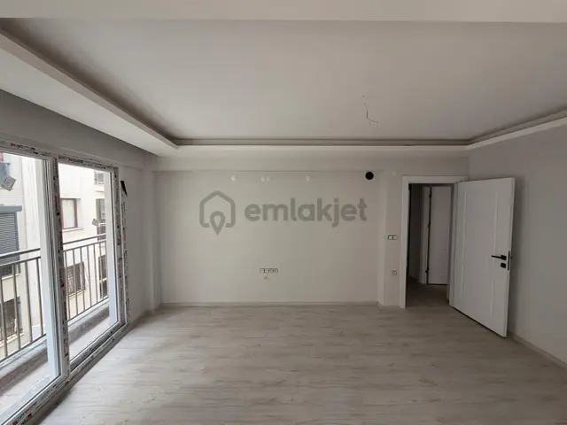 Acilll Konak Zafertepe Mah.de İzmirpark Avm Yakını 2+1 80m2 Ayrı Mutfak Arakat Asansörlü Sıfır Daire 3