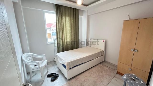 Yunanistan Konsolosluğu Yakını Balkonlu Eşyalı 1+1 Kiralık Daire 4