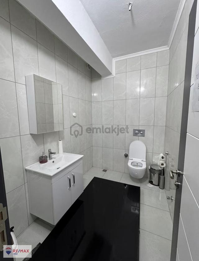 Remax Mid Paşa Cami Karşısı Kiralık Arakat Ofis, İşyeri 4