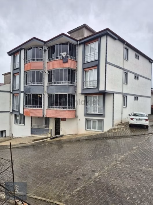 Civan Emlaktan Havza Yenimescit Mahallesinde Satılık Daire 1