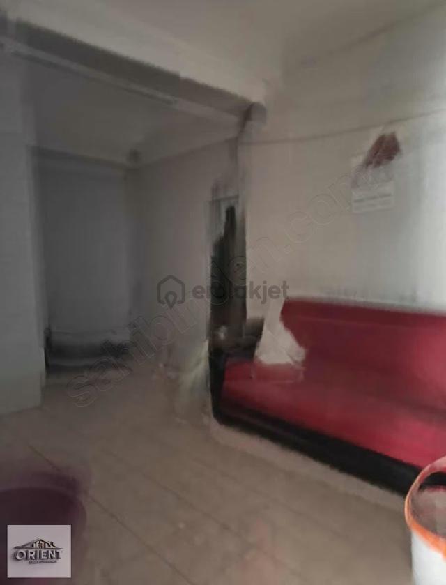 Caddeye Cephe Geniş Kullanımlı Kiralık İş Yeri 4