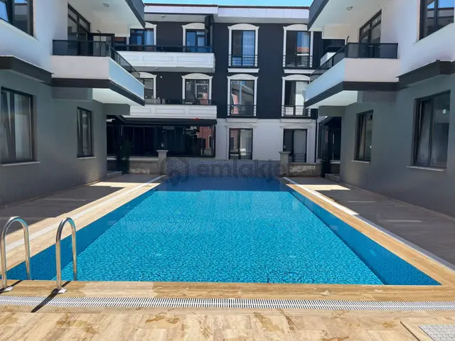 Karasu'da Peşin Veya Taksitli Havuzlu 2+1 Daireler 3