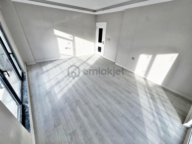 Ayvalı Sancaktepede Arakat E.banyo Acil Satılık Sıfır 3+1 Daire_ 5