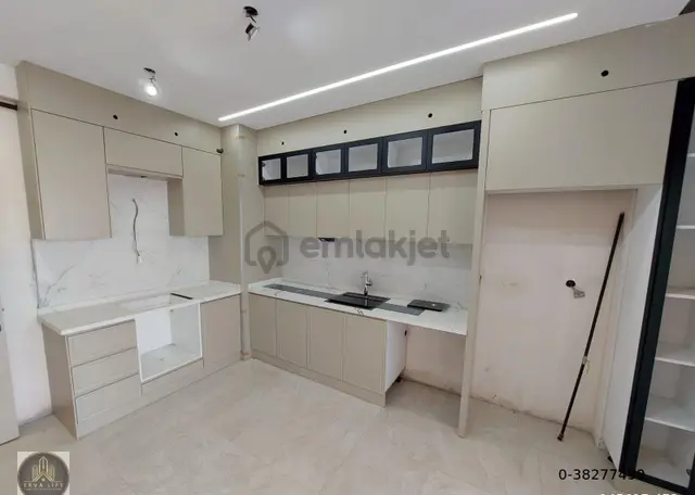 Erva Lıfedan Karahasanlı'da Ebeveyn Banyolu 2+1 Lüx Daireler Erva Lıfedan Karahasanlı'da Ebeveyn Banyolu 2+1 Lüx Daireler