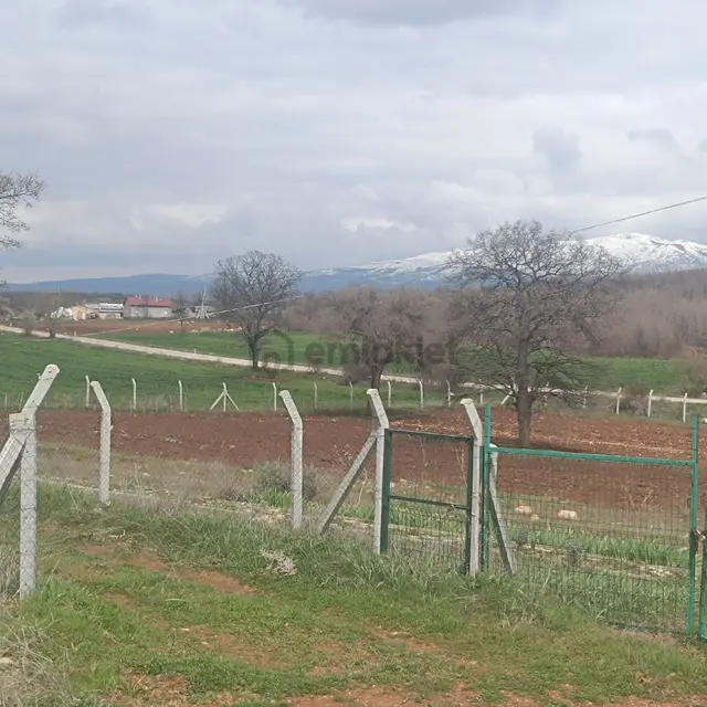 Derbentli Gayrimenkul'den Çiftliközü Mah. Hazır Ev Ve Bahçe 4