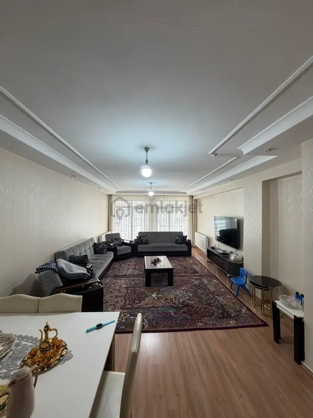 Merkezi Konumda Satılık 4+1 Daire 4