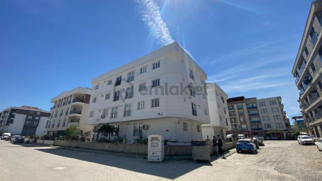 Uzun Emlak'tan Muradiye'de Kiralık Loft Daire 2