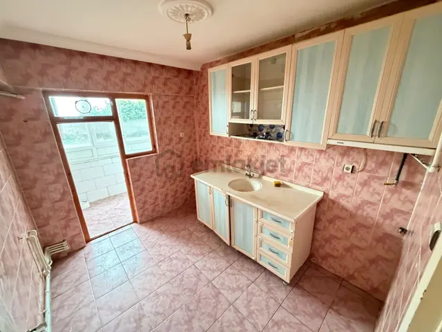 Sincan Selçuklu Mah Salon Bağımsız Merkezi Konumda Satılık 3+1 3