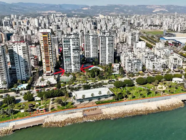 Mersin Denize Sıfır Konumda Site İçinde Satılık 4+1 Daire 1