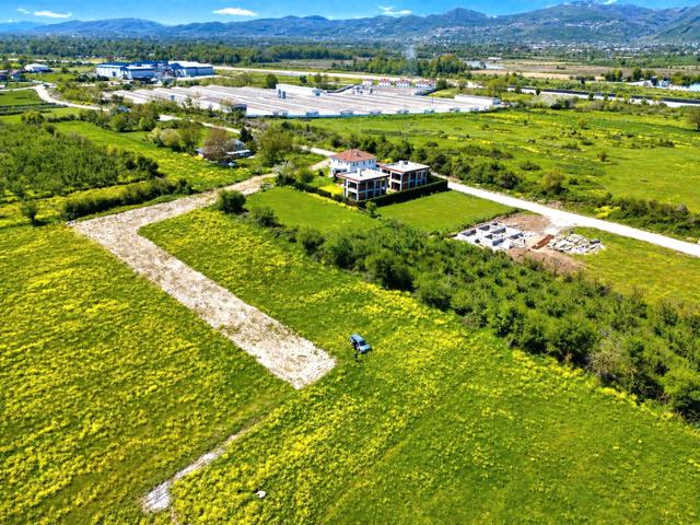 Hak Emlaktan Arapçiftliğinde Villalar Bölgesi Satılık 940m² Arsa 3