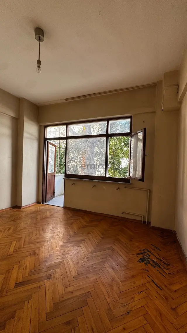 Satılık Ana Cadde Üstü Giriş Kat 2+1 Daire 1