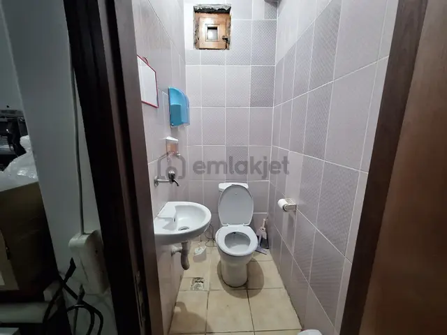 Semt Polikliniği Karşısında Kiralık Dükkan | Eczaneye Uygun 2