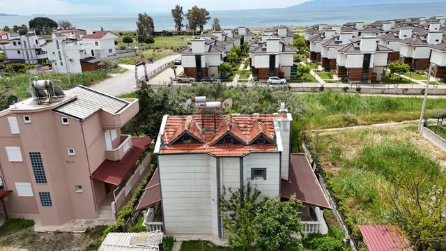 İzmir Dikili Salihleraltı'nda Denize Yakın 4+1 Satılık Villa 5