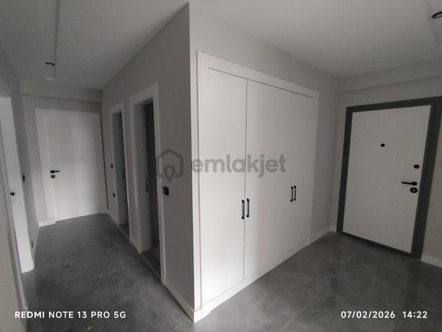 Kışla Mahallesinde Yola Cephe 3+1 Satılık Sıfır Daire 5