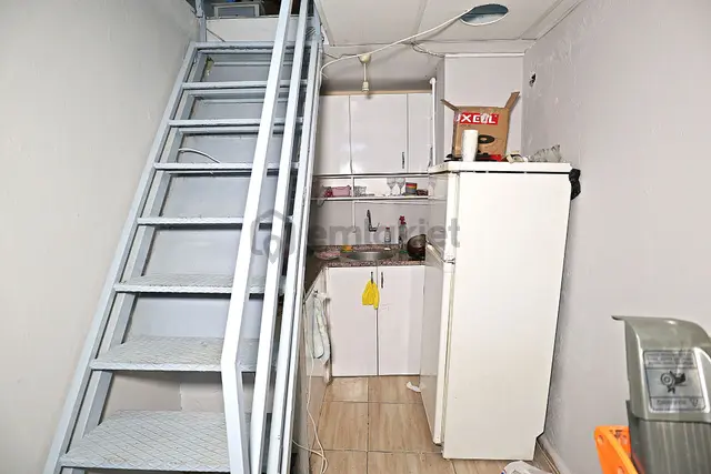 Simge'den İnönü Caddesine Yakın İki Katlı Batarlı İşyeri 2