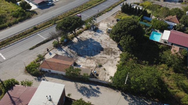 Yola Cephe 1300m2 Etrafı Çevrili Kiralık Arsa 5