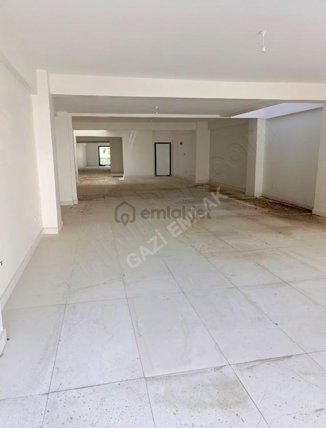 ""gazi Emlak""sıfır 300m2 Büro-ofis + İstenirse Altdükkan 325m2+ 3