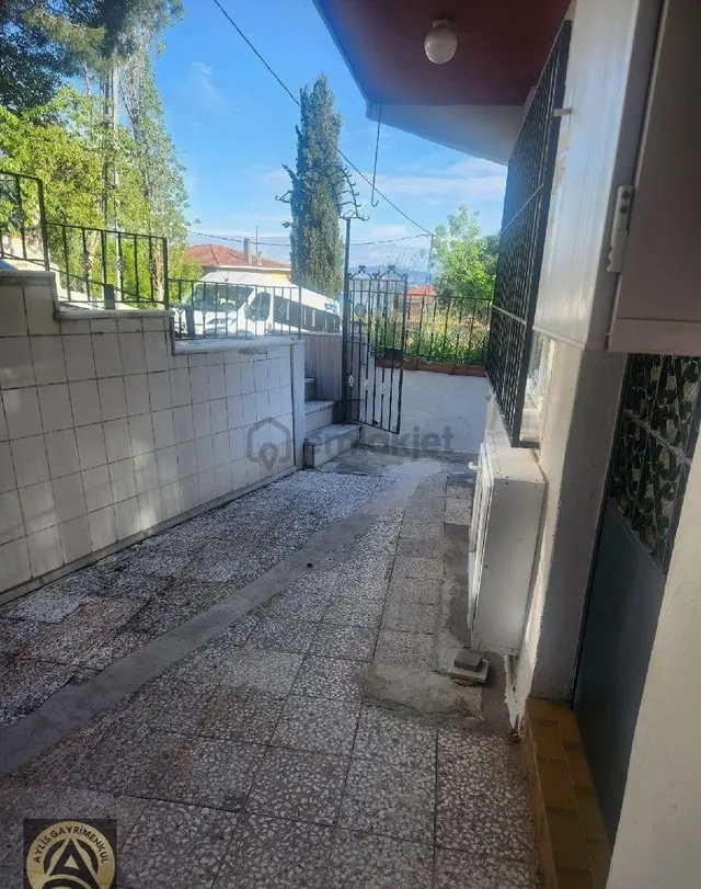 Sarıyer Madende 3+1 Geniş Kullanımlı Ferah Kiralık Daire. 4