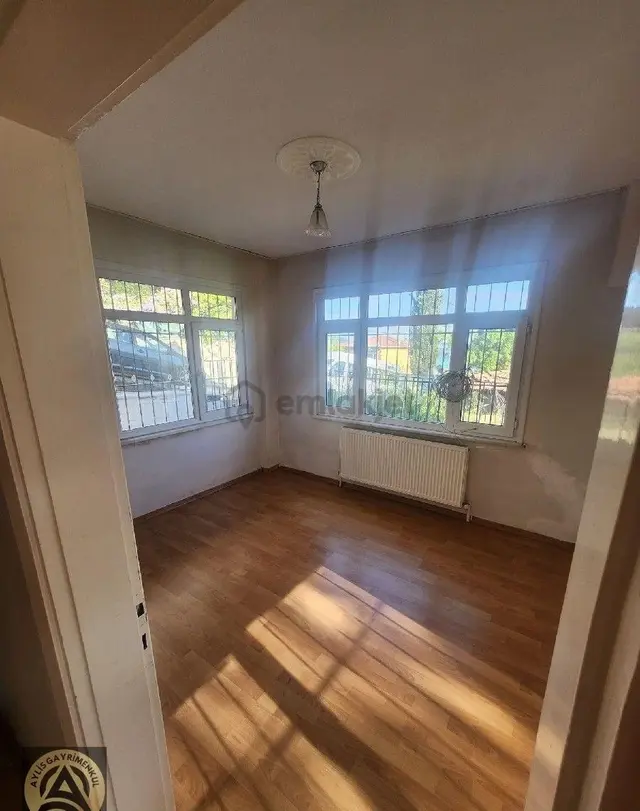 Sarıyer Madende 3+1 Geniş Kullanımlı Ferah Kiralık Daire. 3