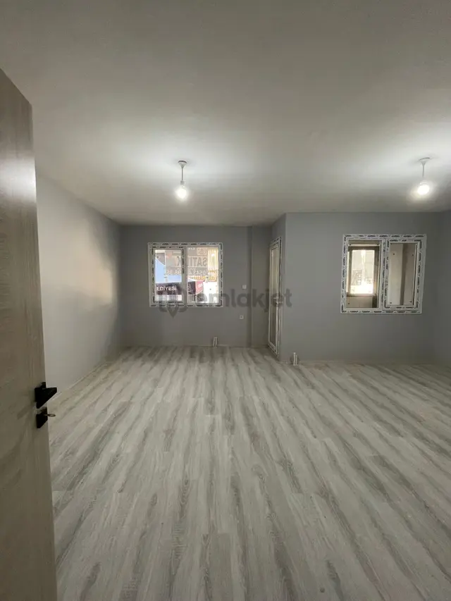 Kuşadası Ege Mh. Çevre Yolu'na Yakın Satılık 2+1 3