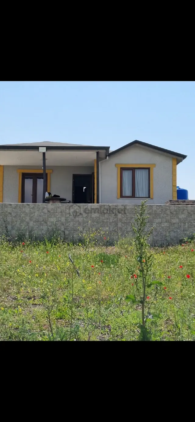 Tarla İçinde Köyevi 2