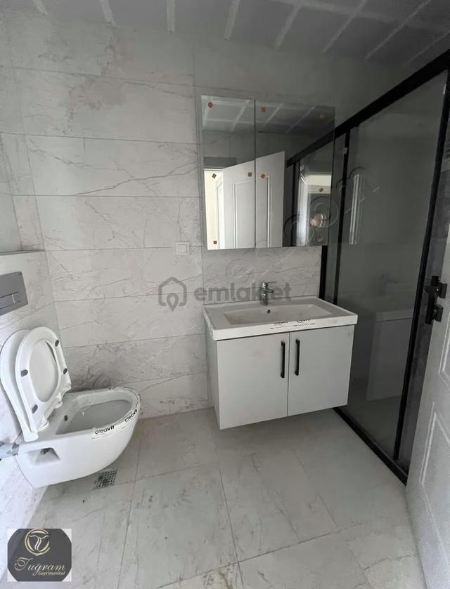 Şehir Hastanesi Yakını Sıfır Havuzlu Doğalgazlı Satılık Daire !! 2