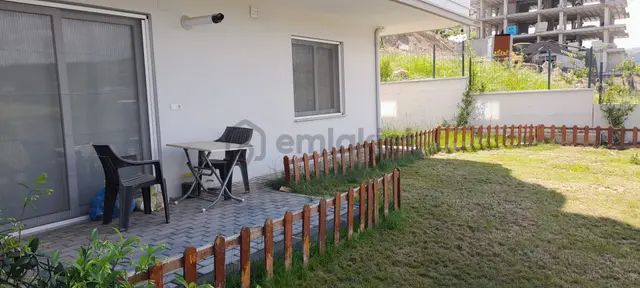 Atatürk Mahallesinde Kendine Ait Bahçe Kullanımı Full+full Eşyalı 2+1 Satılık Daire 2