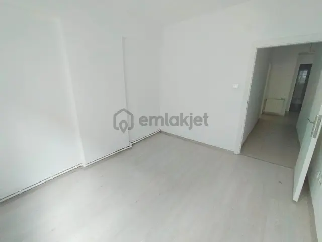 Çekmeköy De Site İçinde 2+1 Kiralık Arakat Daire 2