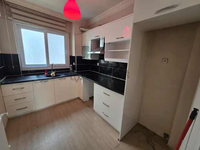 Balçovada Duru Park Ve Metroya Çok Yakın Satılık 2+1 Daire 5