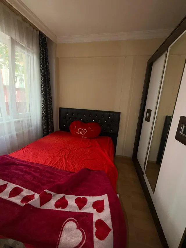 Kd214-kırmızı Toprak Boş Boyalı 1+1 Kiralık Bakımlı Daire 3