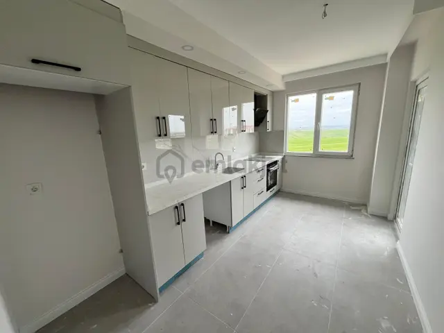 Molla Team Emlak | Havuzlu | Güvenlikli | Everest2 Sitesi | 3+1 4