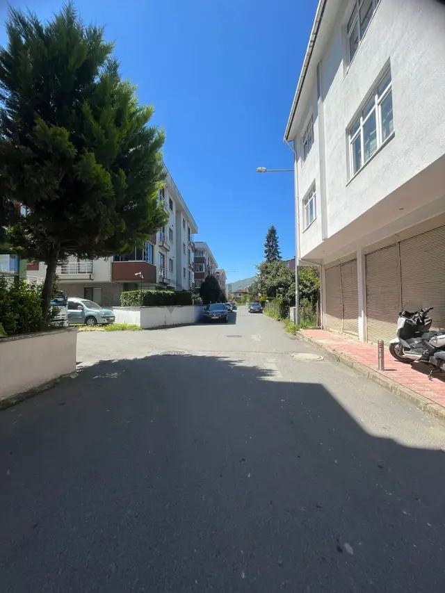 Akyazı Mahallesi’nde Denize 100 M Mesafede 100 M² Satılık İş Yeri 4