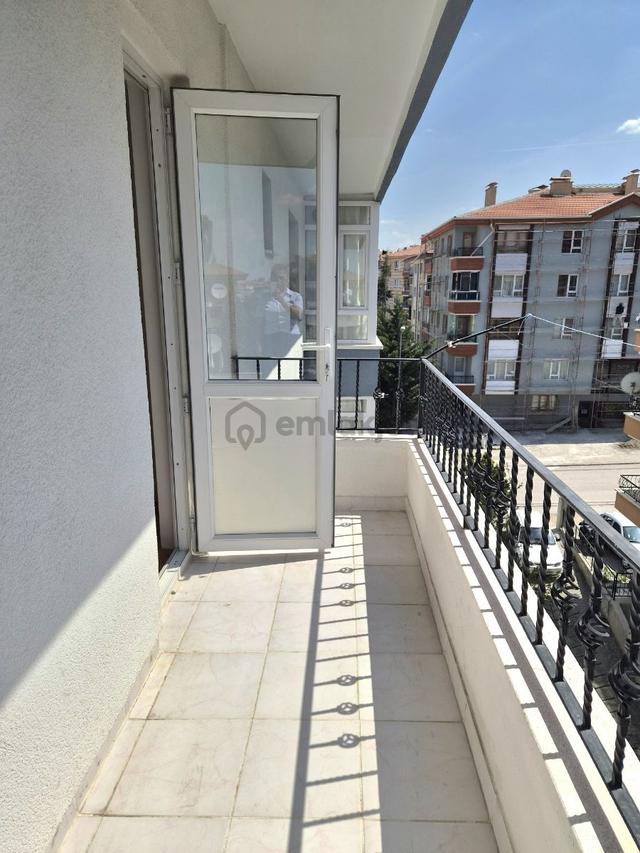 Gül Emlaktan 397 Cadde Üzeri 3. Kat Güney Cepe Kök Tapu Daire 4