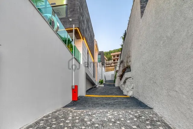 Alanya Tepe Mah. Lüks Eşyalı Deniz Doğa Ve Kale Manzaralı Villa 4