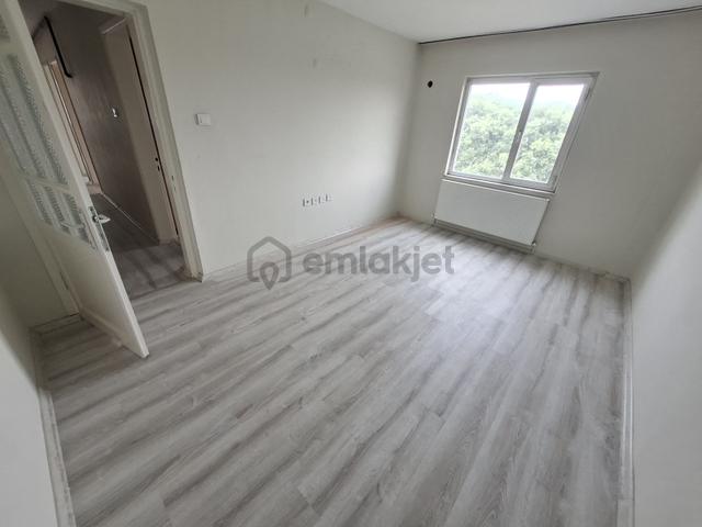3+1 Kiralık Daire,sakin Konum, Masrafsız, Doğalgazlı, Ara Kat. 5