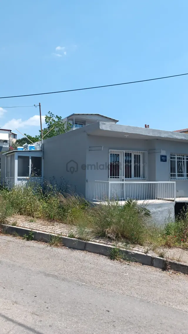 Bornova Atatürk Mah. Kiralık Tek Katlı Müstakil Bina 3