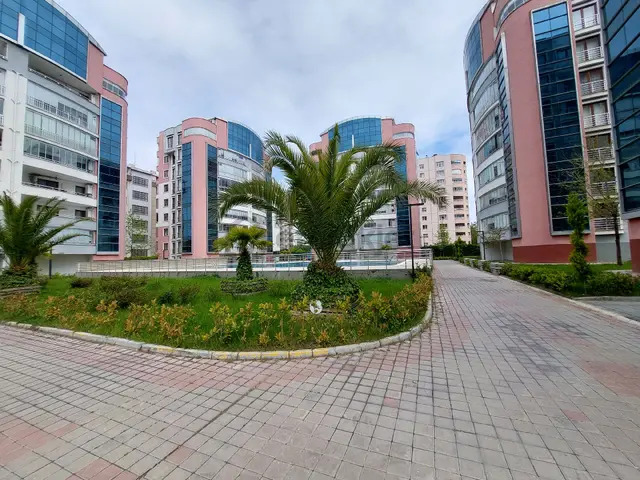🏡 Özlüce’de Havuzlu Site İçi 3+1 Lüks Daire | 157 M² 🌟 4