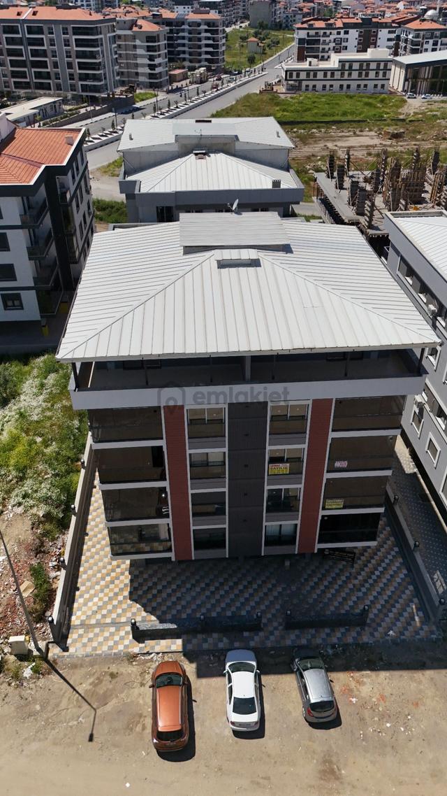 Ergenekonda Lüx 2+1 Uygun Fiyatlı Otoparklı Asansörlü Daire Kredi Sınırsız 5