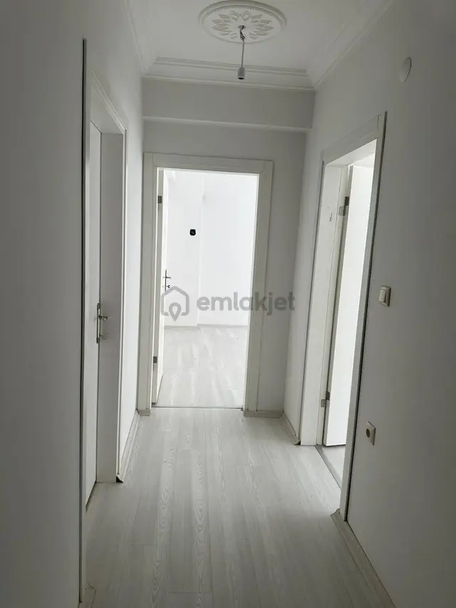 Adalet Gold Group Emlak'tan Bengiler Mahallesinde Kiralık Daire 3+1 Merkezin Göbeginde Uygun Fiyata 3