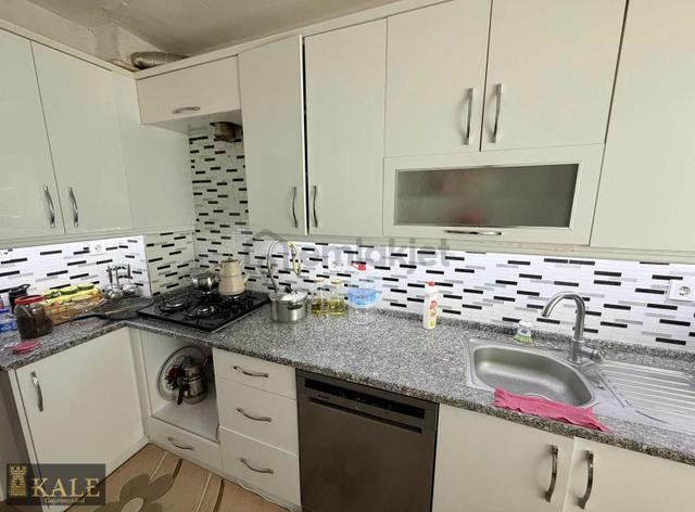 Kale'den Ergenli Sitesi'nde Ara Kat Temiz 3+1 5