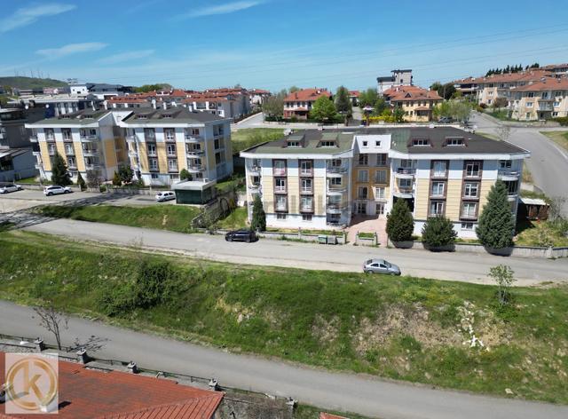 Kaymak Emlaktan Serdivan Kampüs Mevkinde Satılık Kiracılı 2+1 3