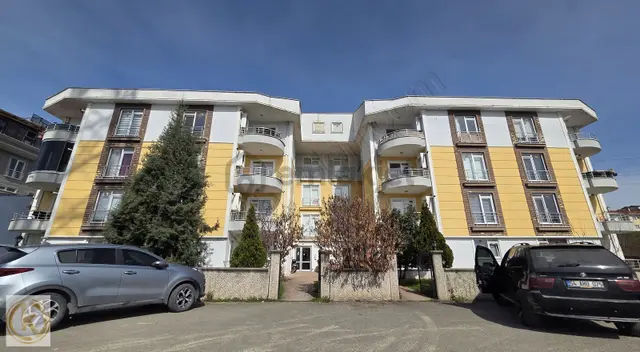 Kaymak Emlaktan Serdivan Kampüs Mevkinde Satılık Kiracılı 2+1 1