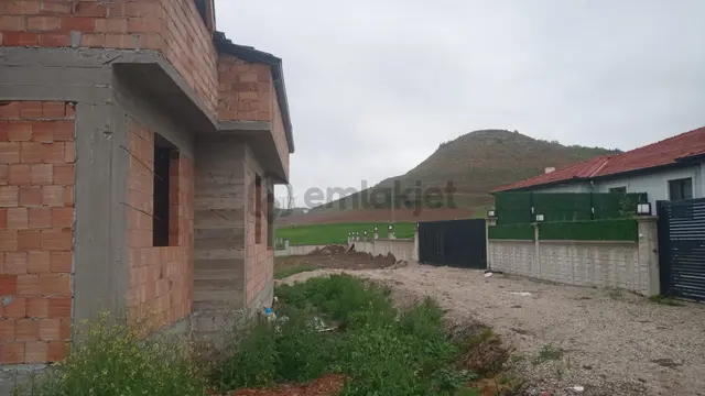 Sarmaşa Köyü'nde Fırsat: 537m² Bahçeli, Zevkinize Göre Tasarlayacağınız 80m²+dublex Müstakil Ev! 3