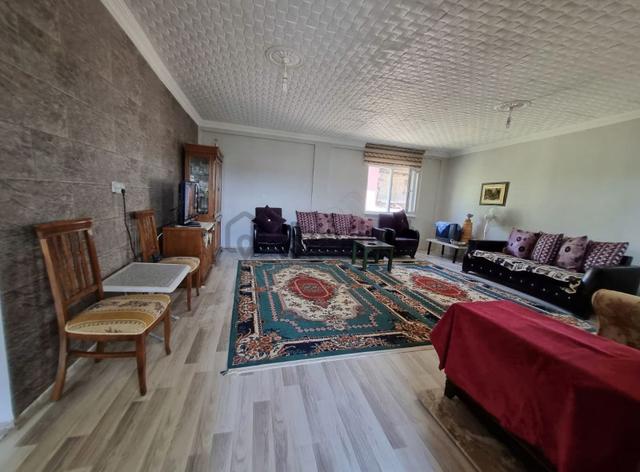 Çankaya Çavuşlu'da 1047m2 İçinde 150m2 Ev, Havuz Ağaçlarıyla 3