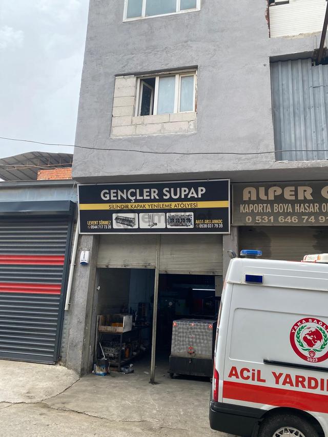 Karabağlar Sanayi İçinde 3 Katlı 250 M2 Kiralıkdükkan 4