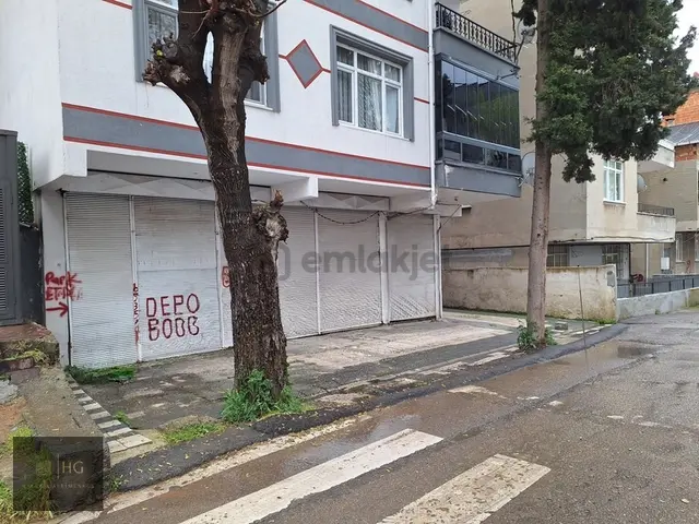 Pendik Çamçeşme'de Satılık Dükkan&depo Kiracılı Arsa Payı 44m² 1
