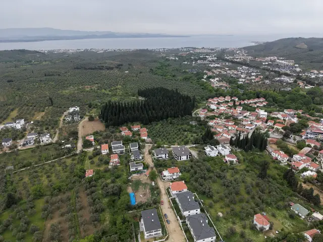Mera Emlaktan Gürede Tam Müstakil 1 Villalık 350m2 İmarlı Arsa 2