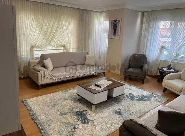 3+1 3. Kat Masrafsız 145 M2 Daire