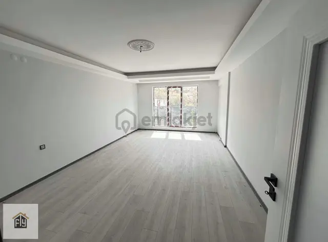 F&y'den At Çifliği Yakını Sıfır Ultra Geniş 3+1 Orta Kat Daire 3